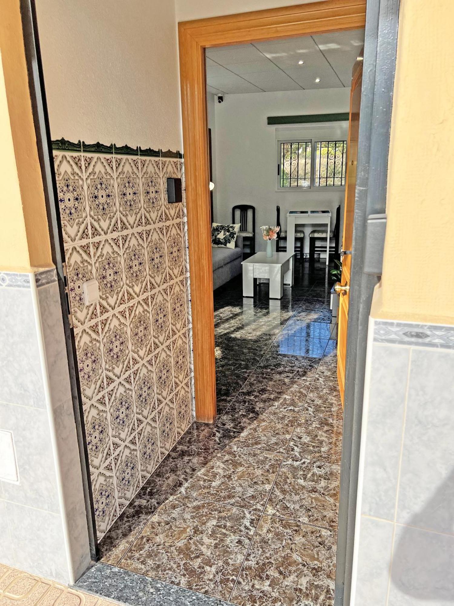 A 100 Metros De La Playa. Parking Gratuito Privado Apartment Аликанте Екстериор снимка